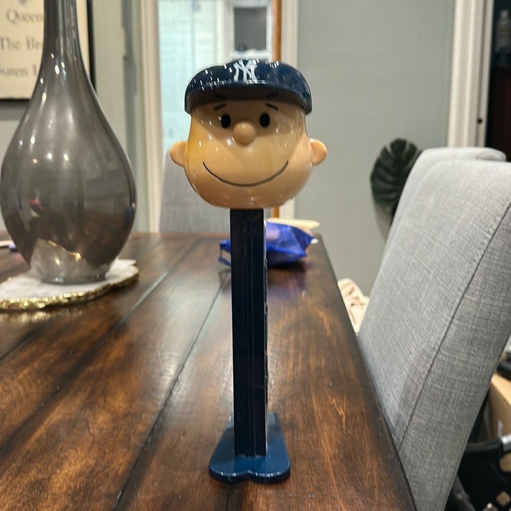Vintage New York Yankee Giant PEZ Dispenser Charlie Brown